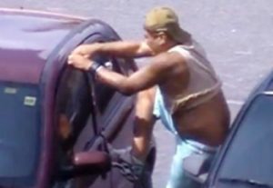 Servidores denunciam aumento dos casos de arrombamentos em carros no estacionamento do Hospital da Criança