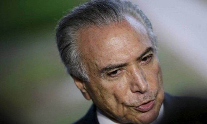 Temer fala como presidente e garante Bolsa Família