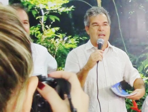 Com o título “O Acre no Senado”, Jorge Viana lança 4ª edição da revista Acreanidade