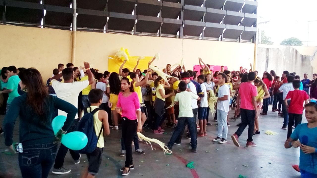 Com “Gincana do Conhecimento”, Escola Neutel Maia comemora 59 anos