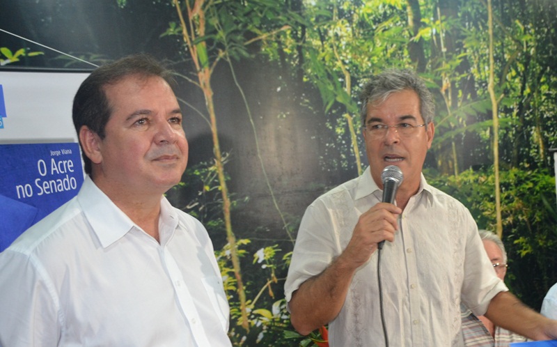 Jorge Viana critica PMDB e diz que petistas “chocaram” o ovo da serpente