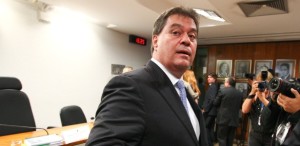 o-ex-senador-gim-argello-em-foto-de-2014-1460457195807_615x300