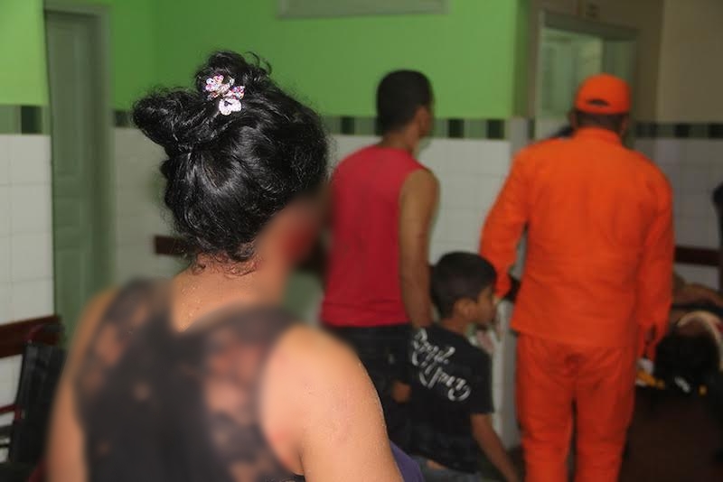 As vítimas foram socorridas e levadas ao Hospital/Foto: ContilNet