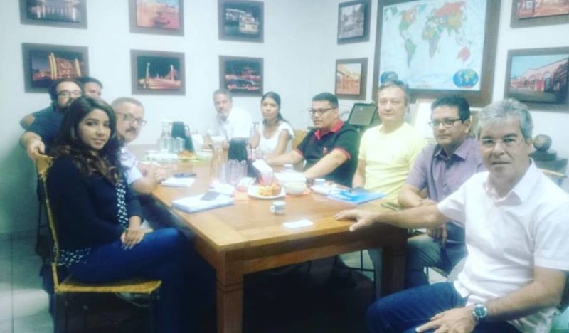 Jorge Viana reúne a imprensa para falar do impeachment