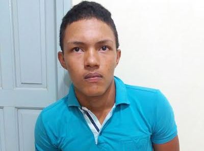 Jovem de 20 anos é perseguido por dois homens e assassinado com seis tiros na noite deste sábado