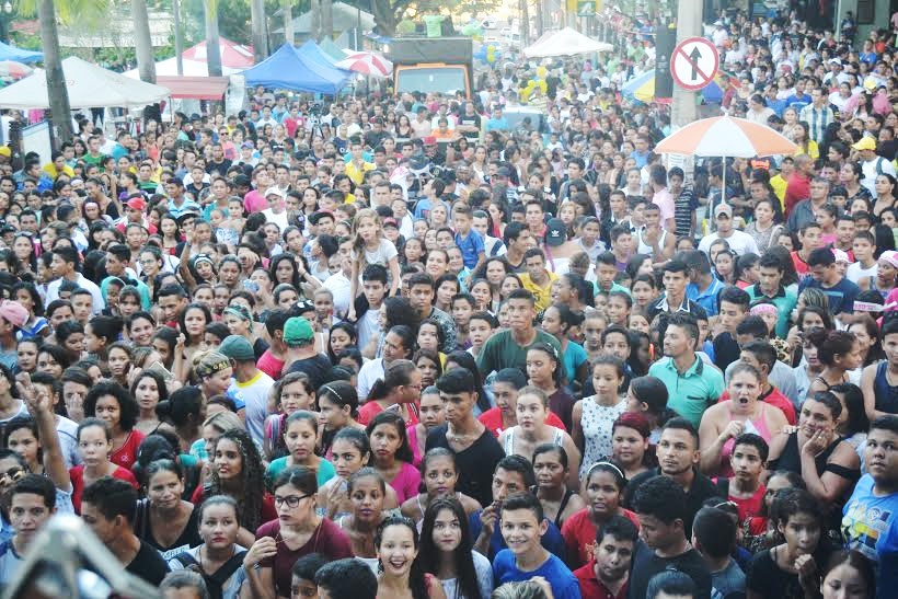 Com show de Fernandinho, “Marcha contra o Crack” reúne mais de 8 mil pessoas