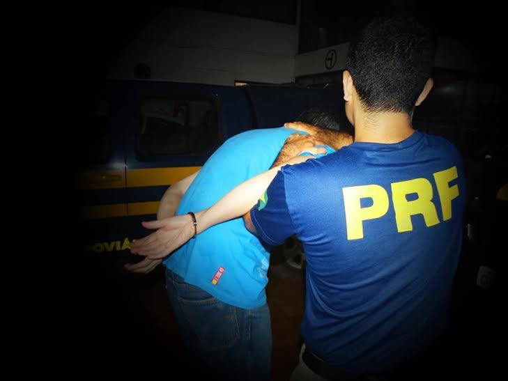 PRF e PM prendem suspeito que aterrorizava moradores de Ji-Paraná