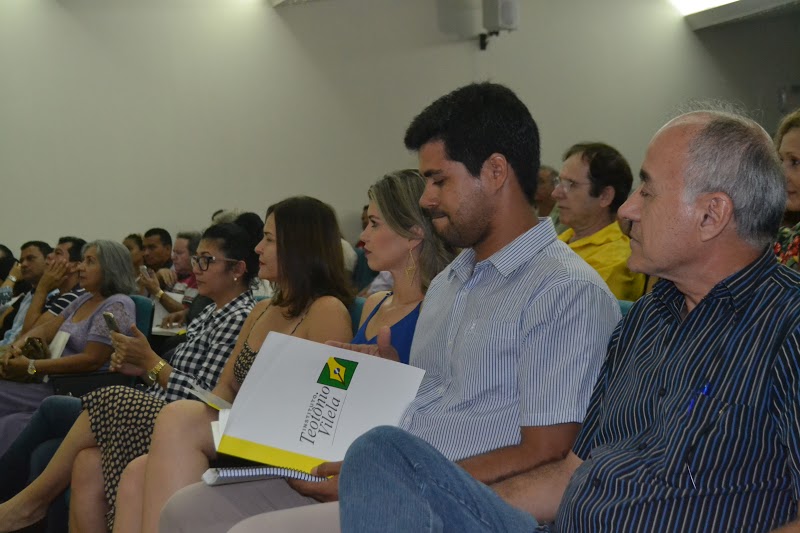 Em palestra, professor da UNB ‘ensina’ pré-candidatos da oposição a enfrentar o PT