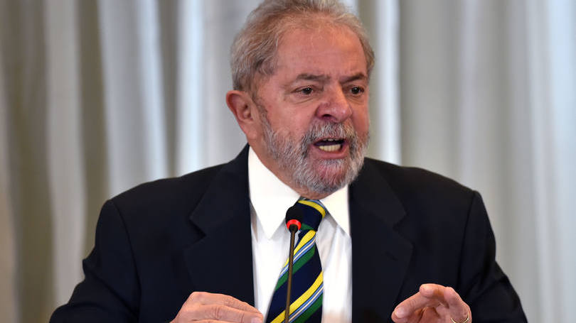 “Passe em um concurso”, diz internauta em resposta a Lula
