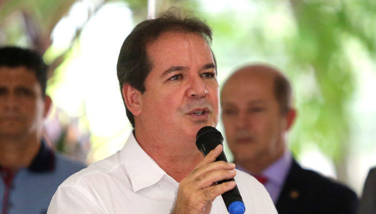 Tião Viana pode ter criado cota de secretário para reeleição