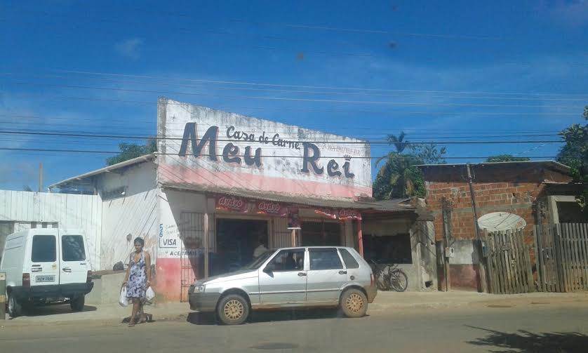 Assaltantes rendem proprietário de Casa de Carne e fogem com dinheiro, em Rio Branco
