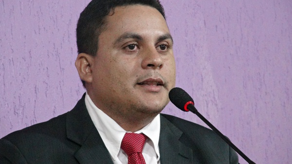 Charlene pode ter Gilberto Lira como vice; partido é um dos que mais cresce no Iaco
