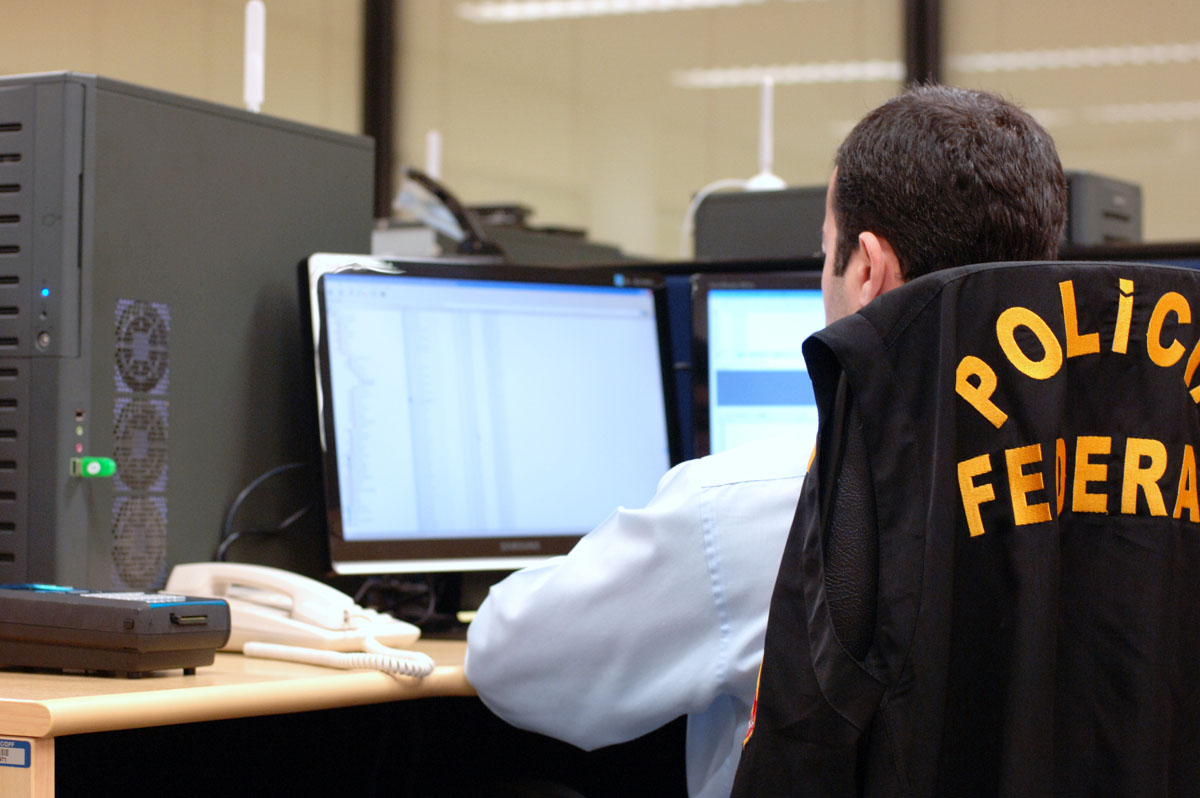 PF desarticula quadrilha que movimentava R$ 3 bilhões por ano em contrabando
