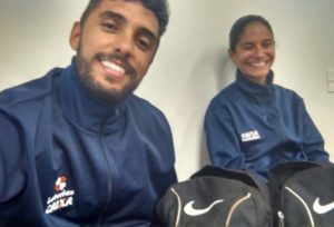 a velocista Jerusa e seu guia Guilherme Santana