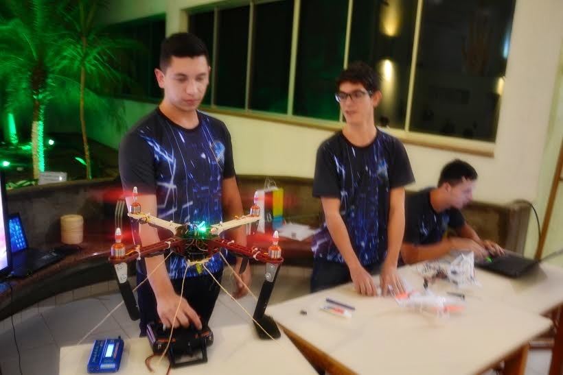 Alunos de Redes da Uninorte constroem Drone utilizando Nanotecnologia