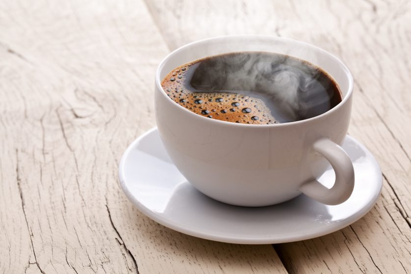 Café pode causar câncer? Só se for muito quente, diz OMS
