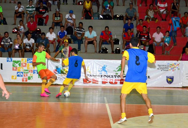 Semifinal do Campeonato Municipal de Futsal acontece nesta terça-feira no SESC Bosque