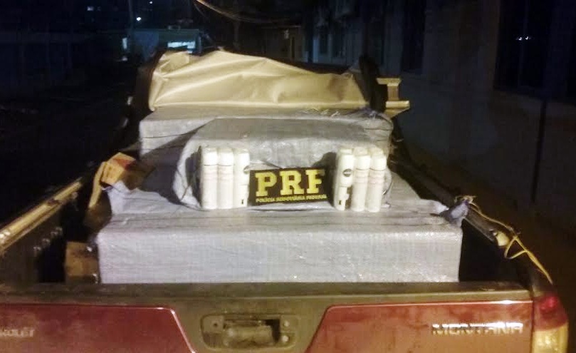 PRF apreende mais de 2 mil unidades de desodorantes na Br 364