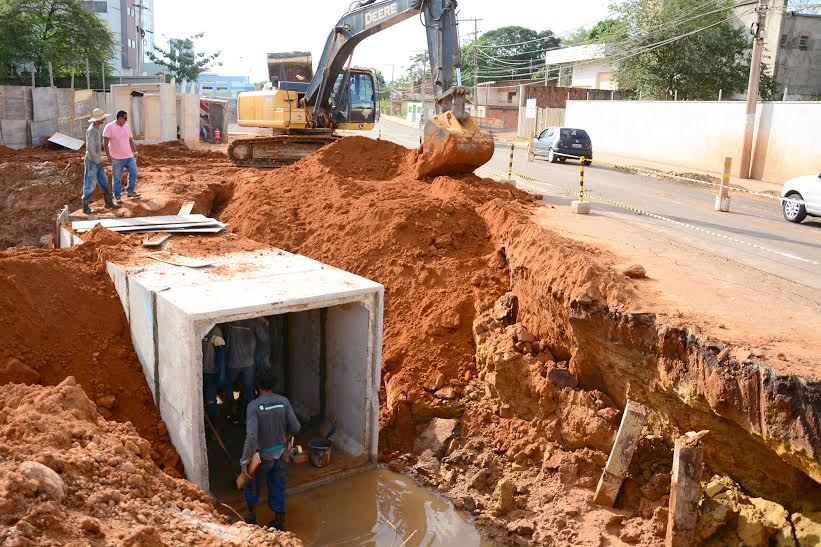 RBtrans interdita parte da Getúlio Vargas para construção de galeria