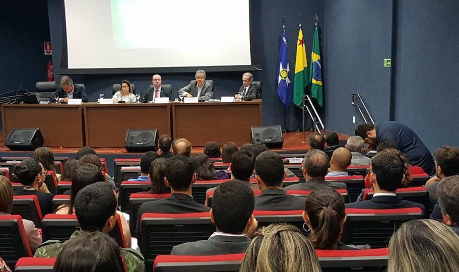 Jorge Viana se posiciona contra PEC que derruba licenciamento ambiental