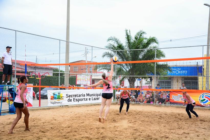 Rio Branco realiza primeiro Open de Vôlei de Praia