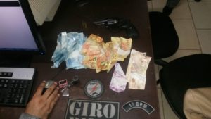 Itens apreendidos em posso dos criminosos /Foto: Reprodução