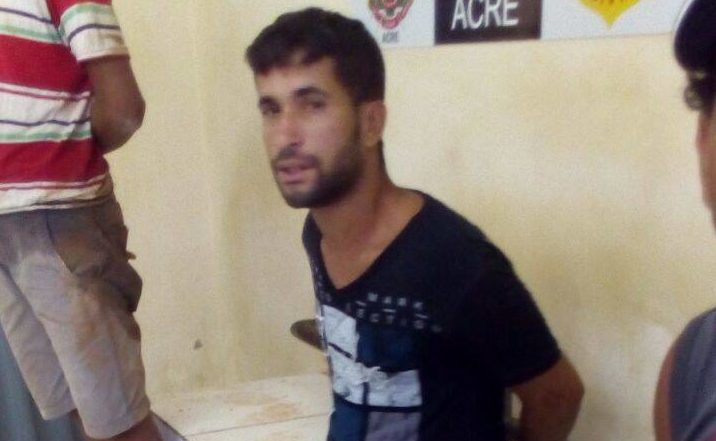 Polícia Militar prende homem com 16 trouxinhas de cocaína no Conjunto Esperança