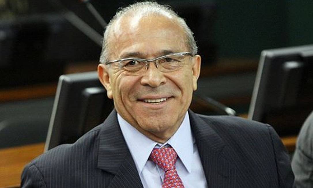 “Entre 60 e 63 votos a favor do impeachment”, afirma Padilha