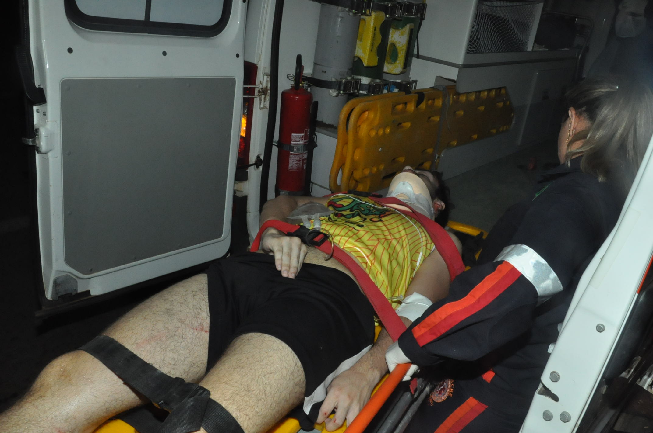 Ciclista é atropelado enquanto atravessava faixa de pedestres