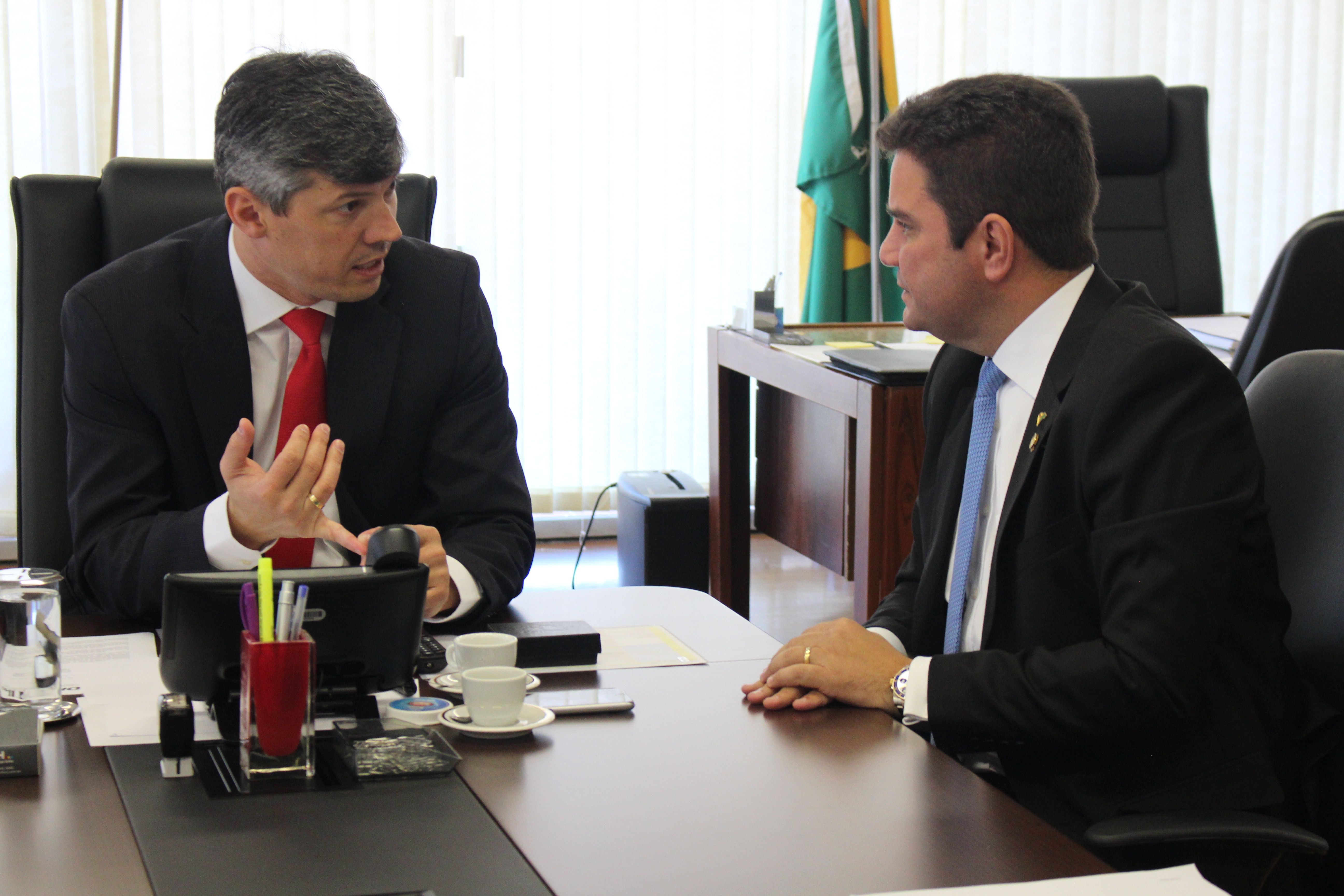 Ministro do Planejamento garante a Gladson Cameli autonomia do Dnit no Acre