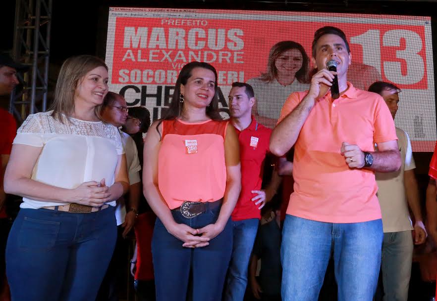 Sem Tião Viana, Marcus Alexandre realiza 1° comício; primeira-dama lembra campanha de Bittar