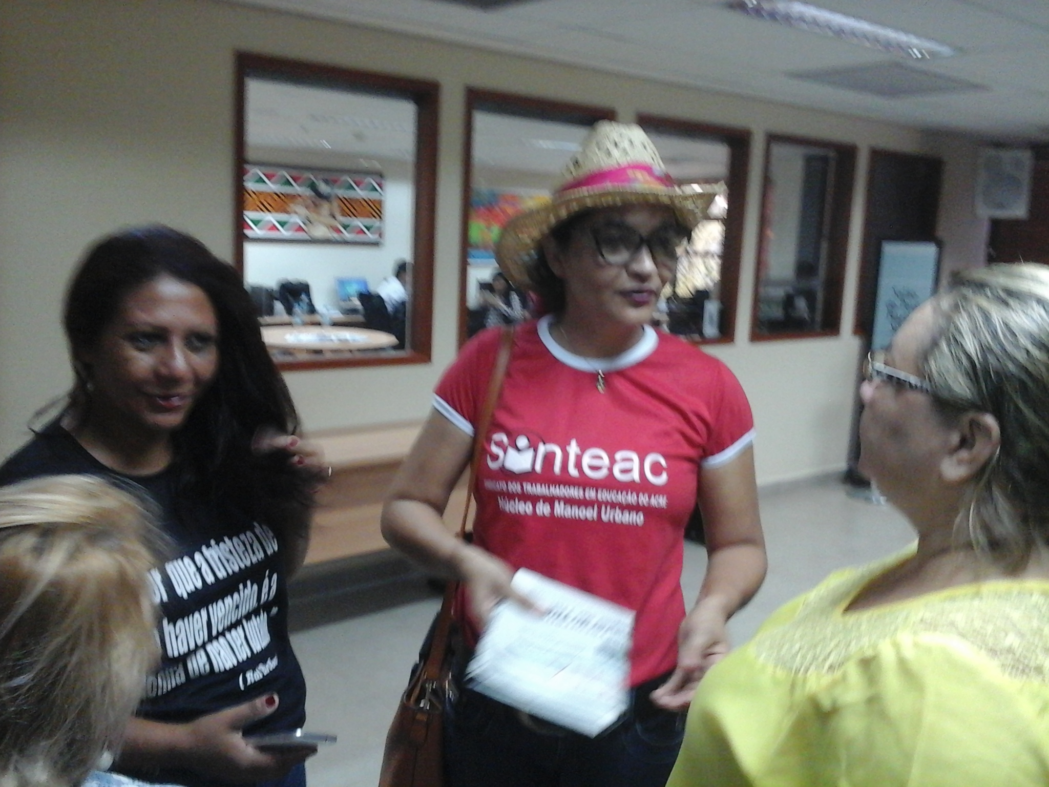 Sinteac: é legal a candidatura de servidor administrativo a diretor