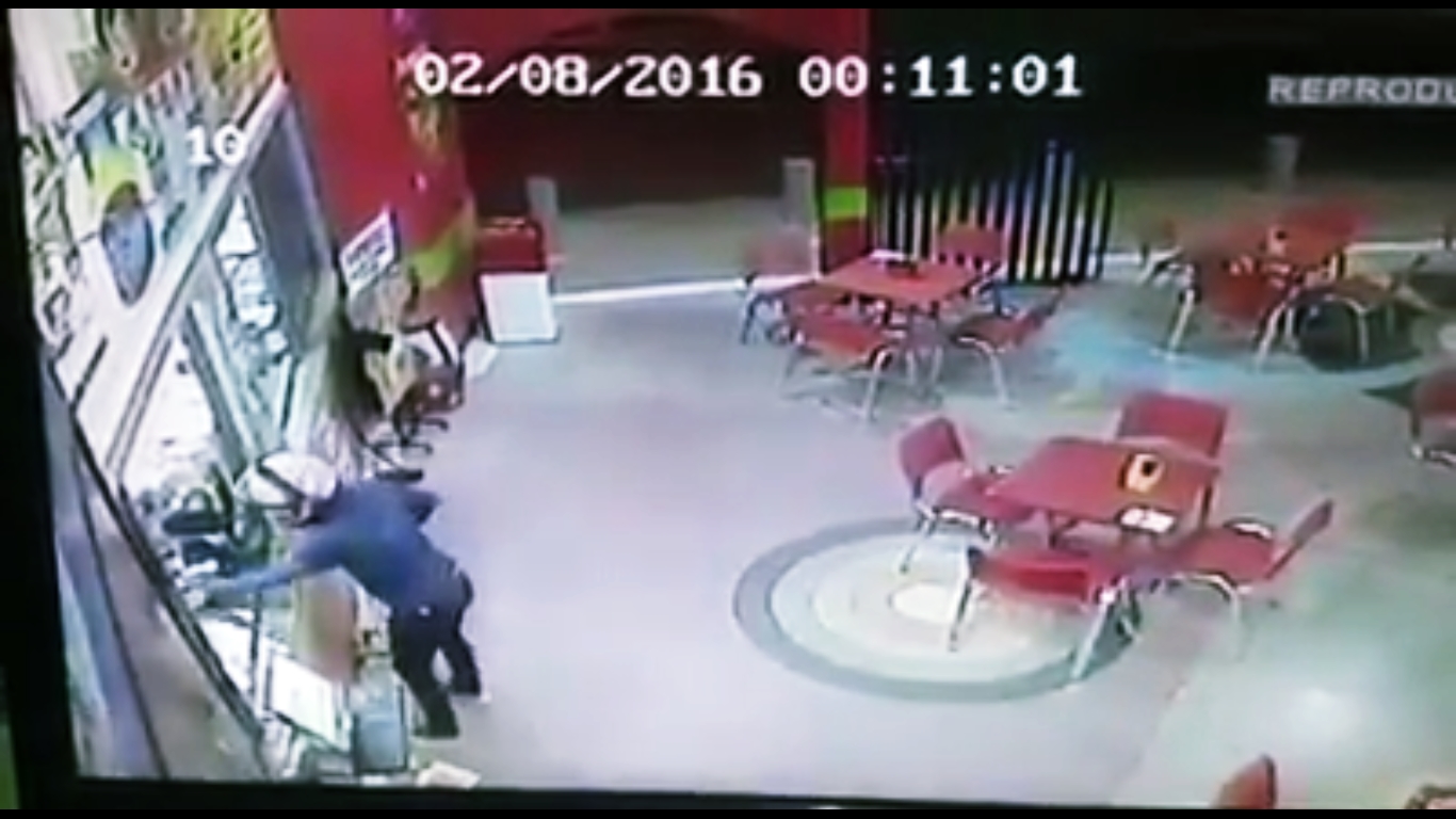 Lanchonete é assaltada durante madrugada; dinheiro e celulares foram levados