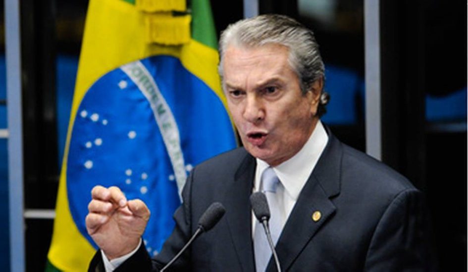 Cassado em 1992, senador Fernando Collor diz que impeachment não é golpe