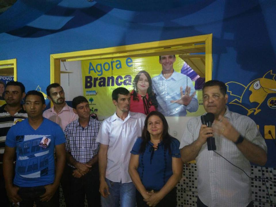 Branca Menezes e Mambira inauguram comitê de campanha no Quinari