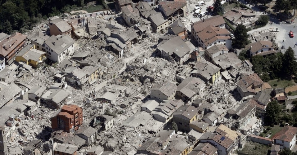Itália revisa balanço provisório de mortos em terremoto