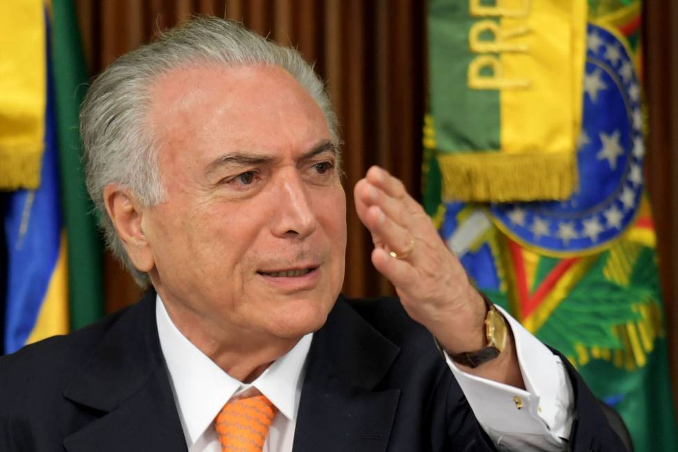Vídeo: Temer volta a negar perda de direitos trabalhistas