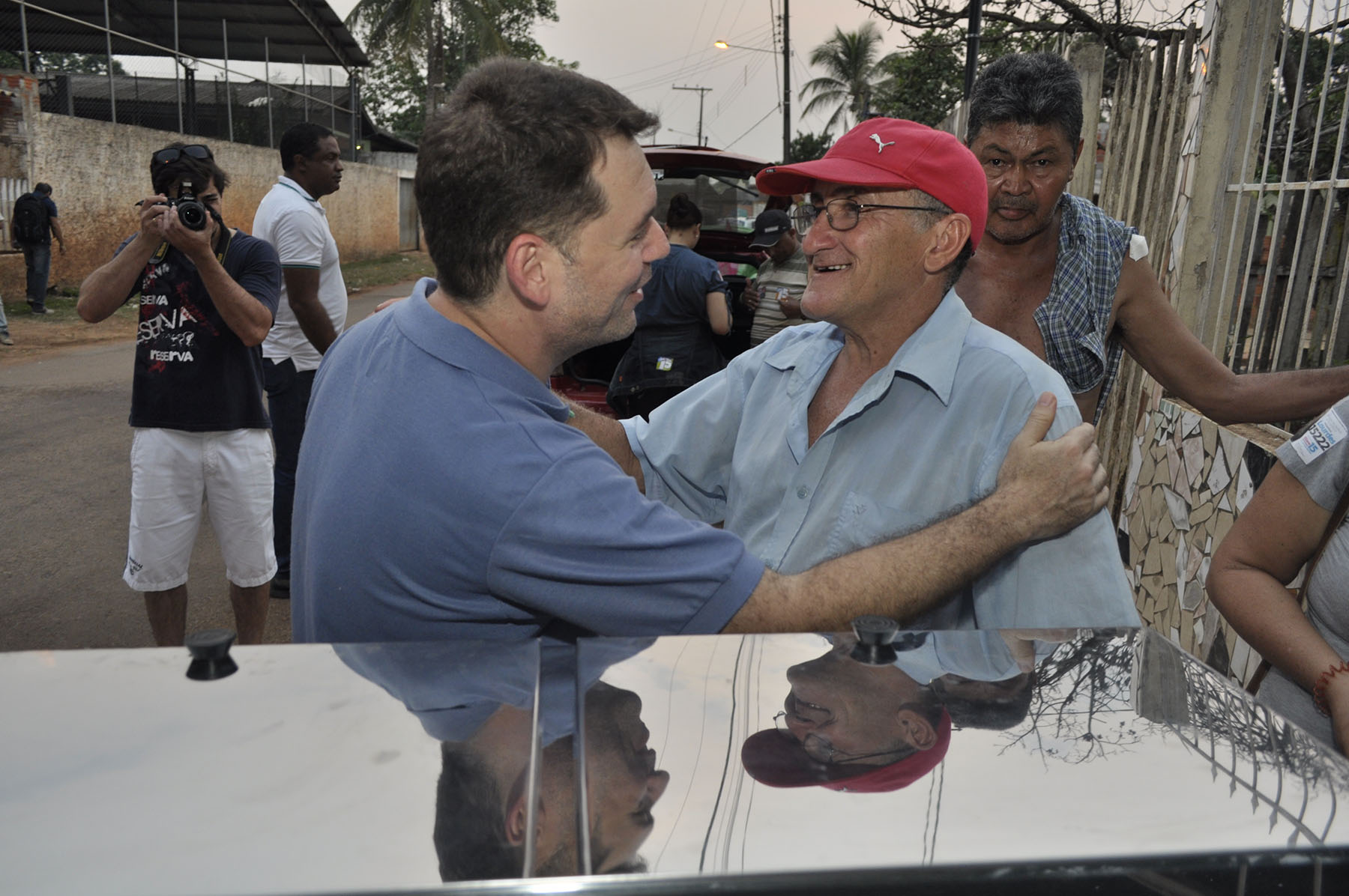 Caravana do 15 percorre bairro Taquari e leva esperança para moradores