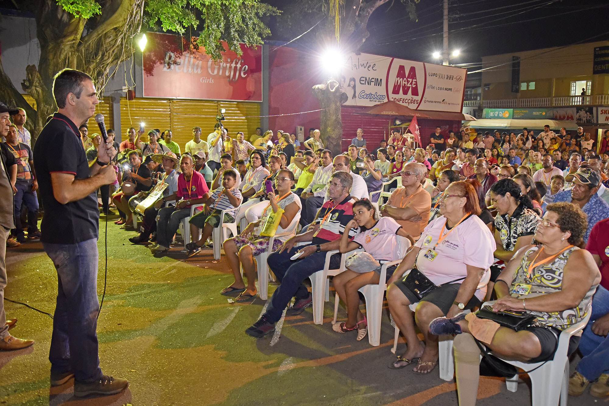 Comerciantes do Calçadão da Benjamin Constant abraçam campanha de Marcus Alexandre