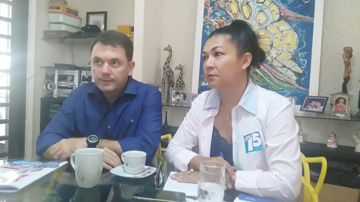 “Sou mulher, sou mãe, sou ficha limpa e tenho minha honra”, diz Sinhasique ao se defender de ataques