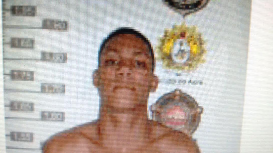 Polícia Civil identifica e prende acusados de incendiar ônibus da Segurança Pública