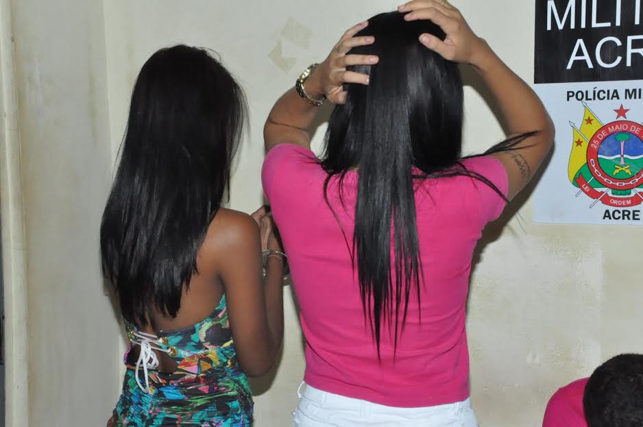 Duas mulheres são presas com cerca de 1 kg de maconha no bairro Jorge Lavocat