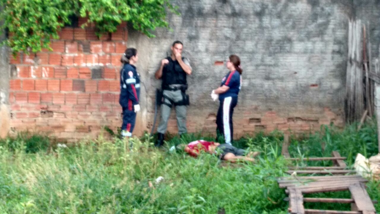Jovem de dezoito anos é executado com três tiros nas costas no bairro Sobral