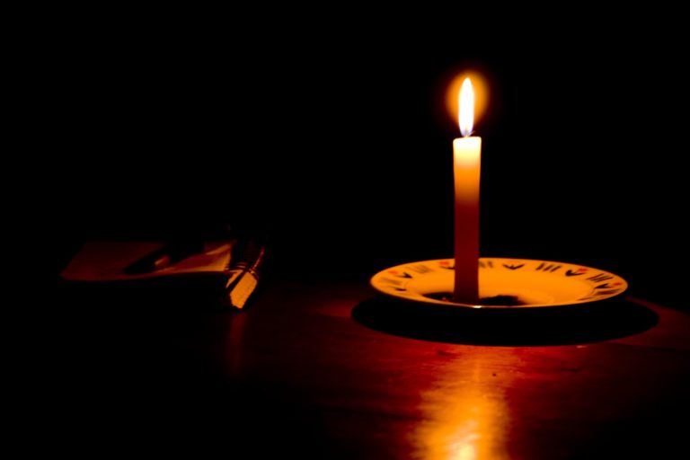 Apagão atinge Rio Branco e vários municípios do Acre; Energisa emite nota