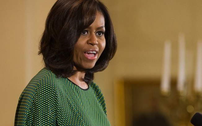 Racismo: Michelle Obama é comparada a um “macaco de saltos altos” em rede social