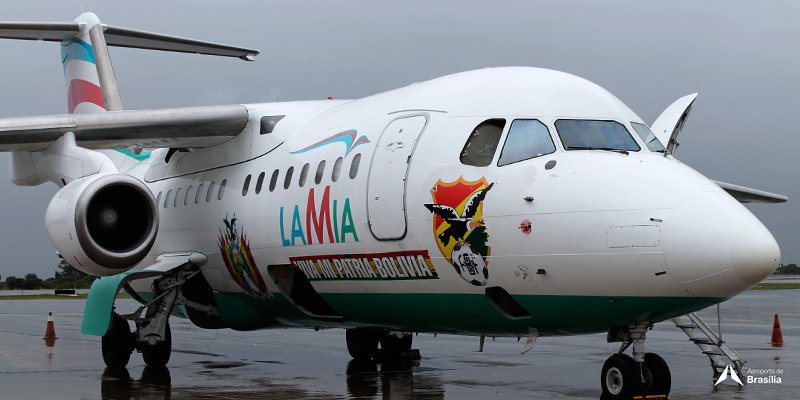 Em conversa com torre, suposto piloto diz que avião estava sem combustível
