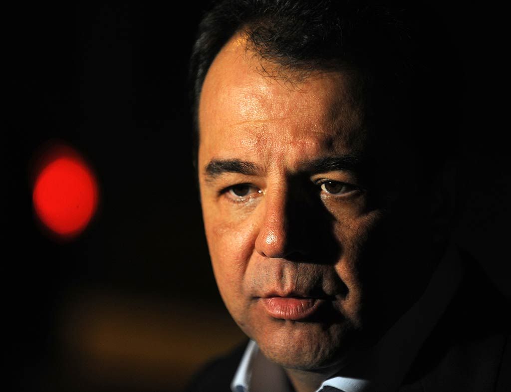 Uol: ex-governador Sérgio Cabral é preso em operação