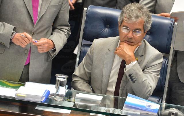 “Jorge na presidência do Senado pode acabar travando propostas de Temer”, diz colunista