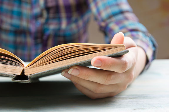 Será lançado nesta quarta o livro “Conversa & Cura – desafiando e desfiando histórias”