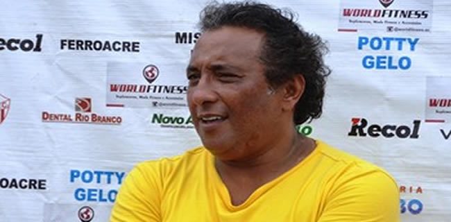 Carlinhos Farias assume presidência do Rio Branco a uma semana da eleição complementar